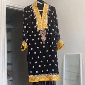 Pakistani dress kameez and dupatta
